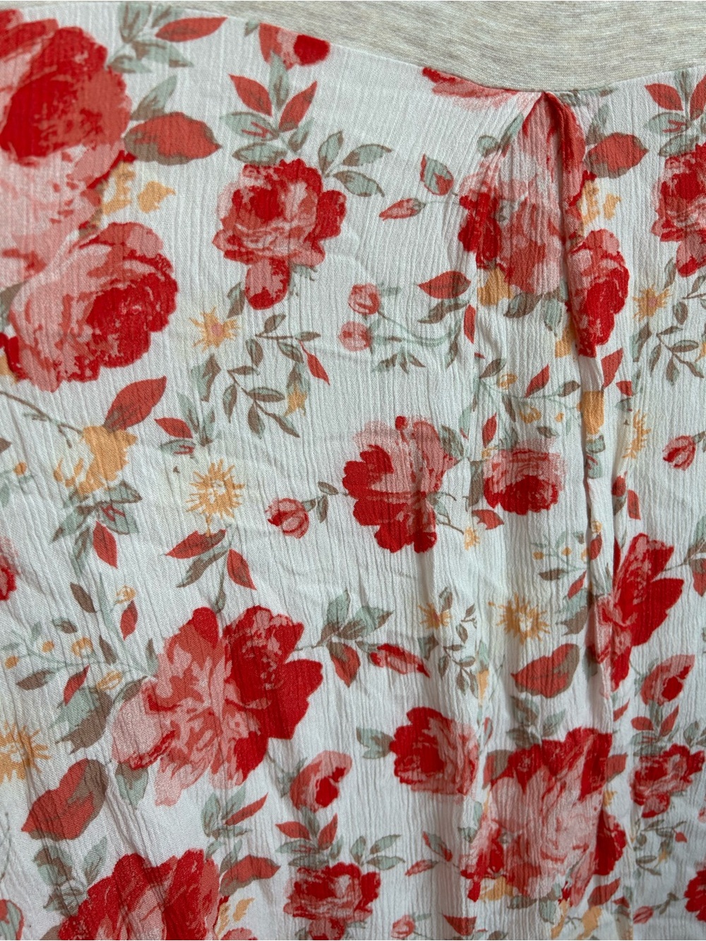 Cream Crewneck Tunic Top with Floral Back Pattern - Picture 5 of 9